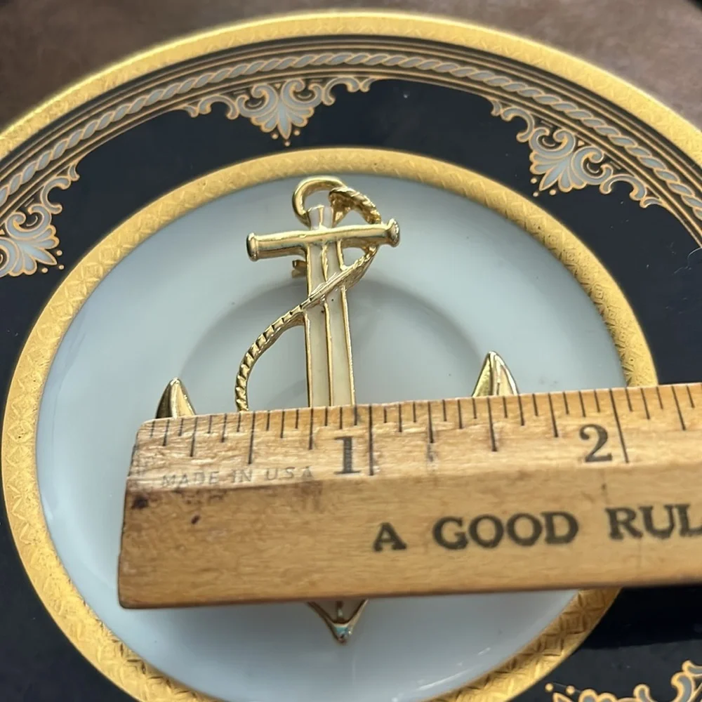 Vintage Anchor Brooch Pin